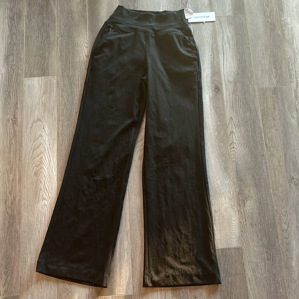 ✨NWT✨Yogalicious Lux Laila Flare Pant Hi-Rise, Small